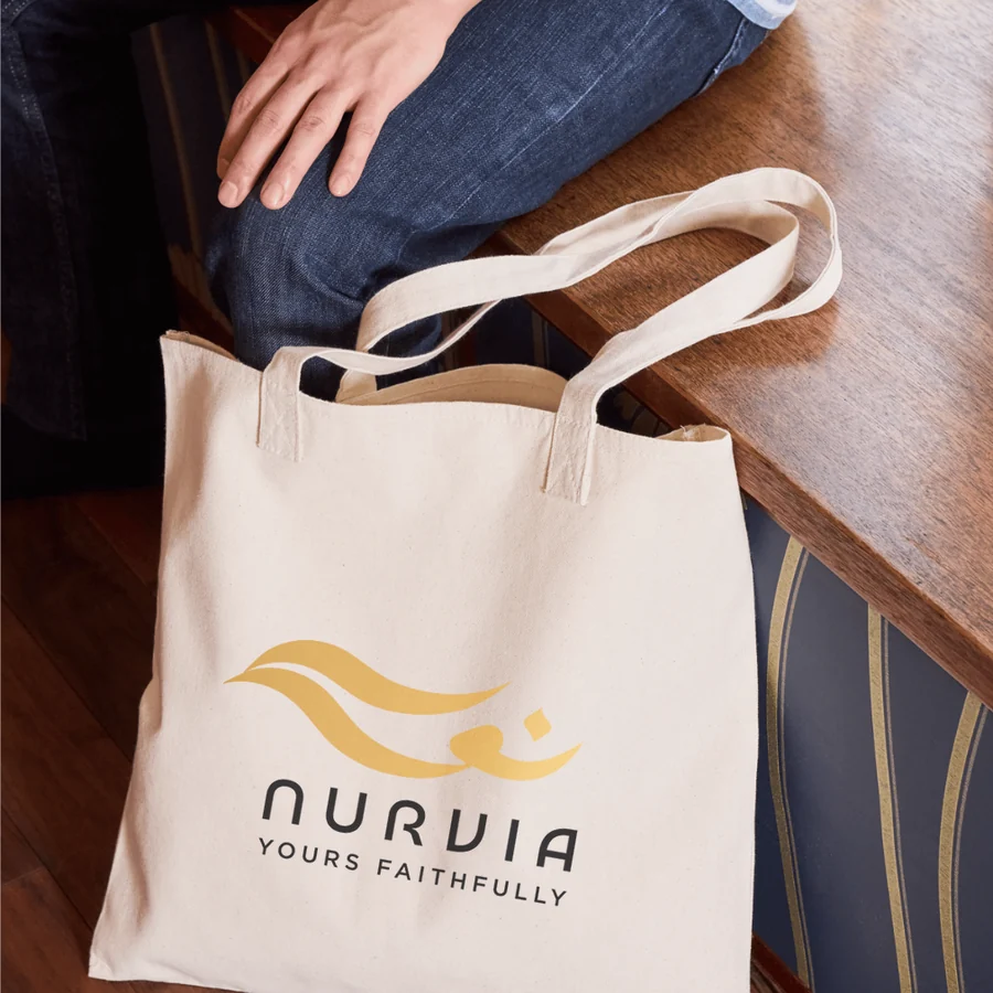 Nurvia tote bag